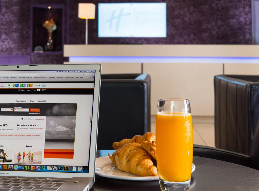Holiday Inn Express Northampton - South by IHG