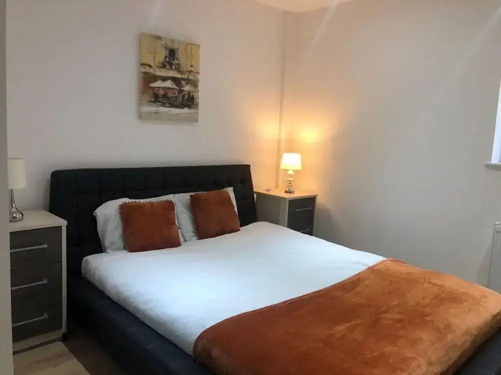 London Bermondsey, 3 People, Beautiful Studio