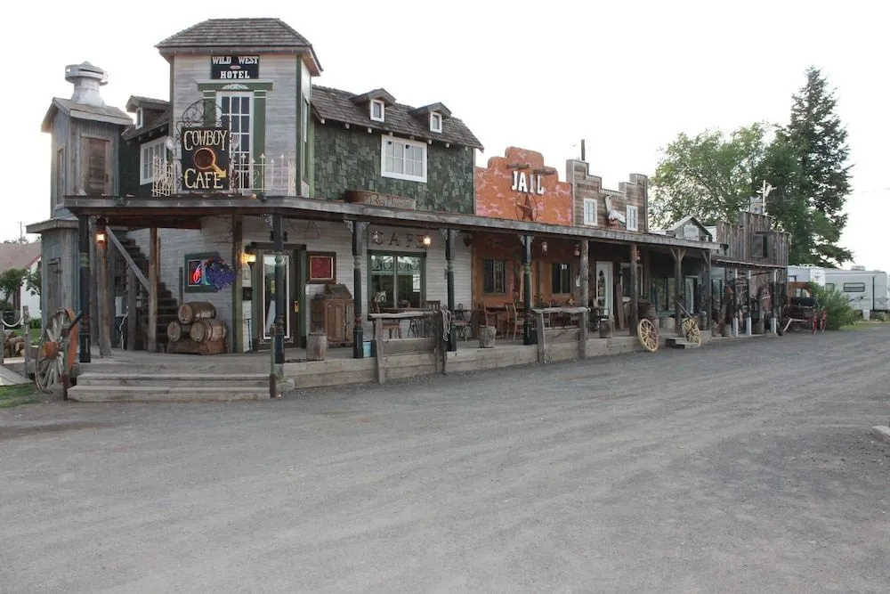 Black Bear Motel