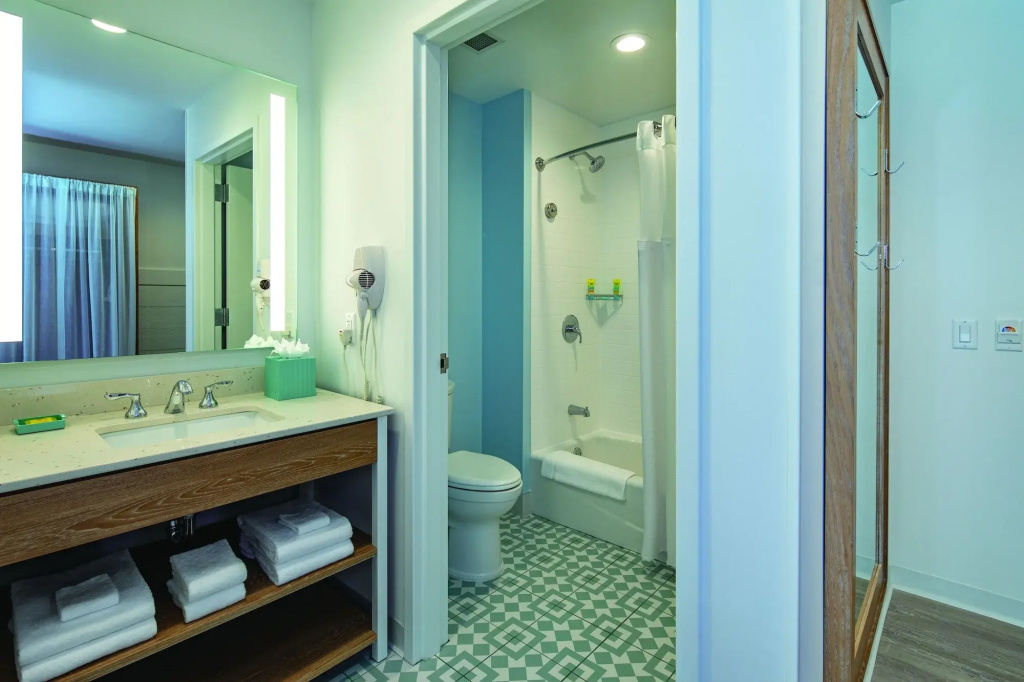 Universal’s Endless Summer Resort - Dockside Inn and Suites