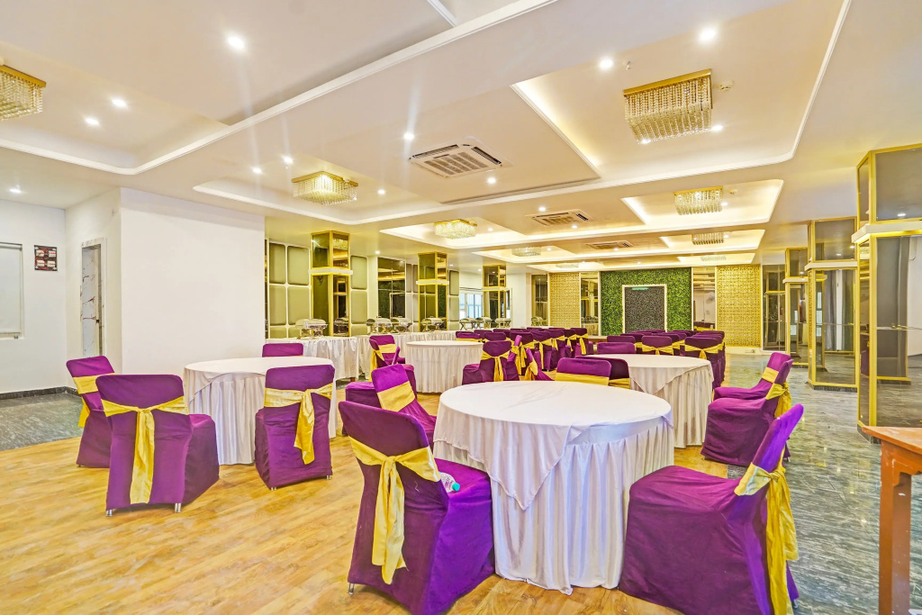 Townhouse Oak Nirman Nagar Mansarovar Formerly The Tulip Regency