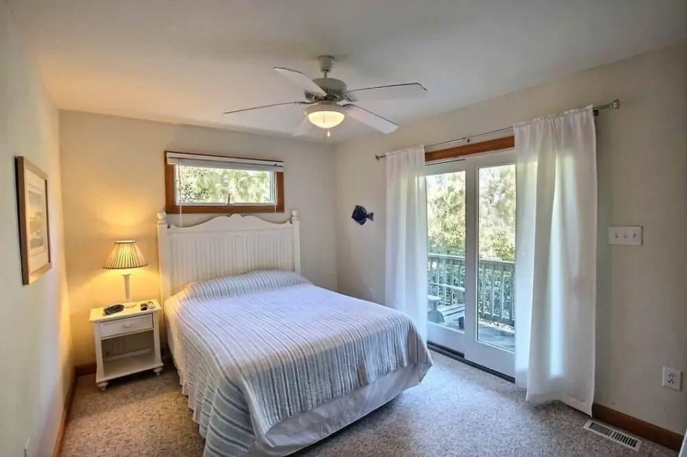 C & Sky 4003 - 9 Br Home