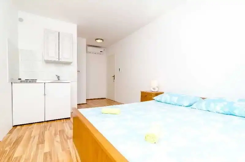 Rosa Apartments
