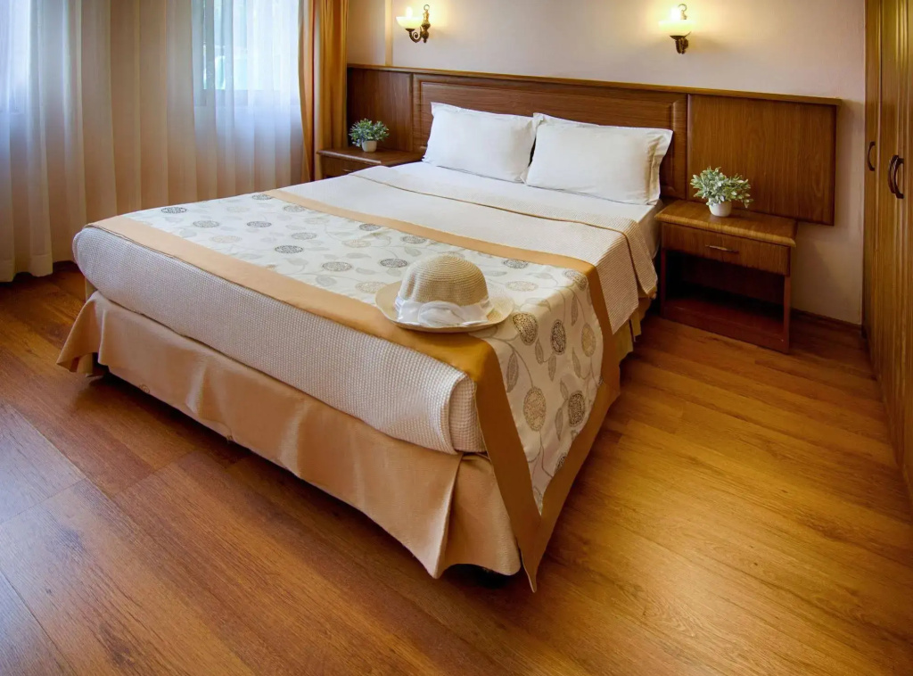 Romance Club Hotel