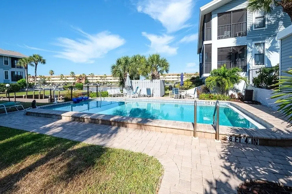 Bayfront Bliss 2 Bedroom Condo by RedAwning