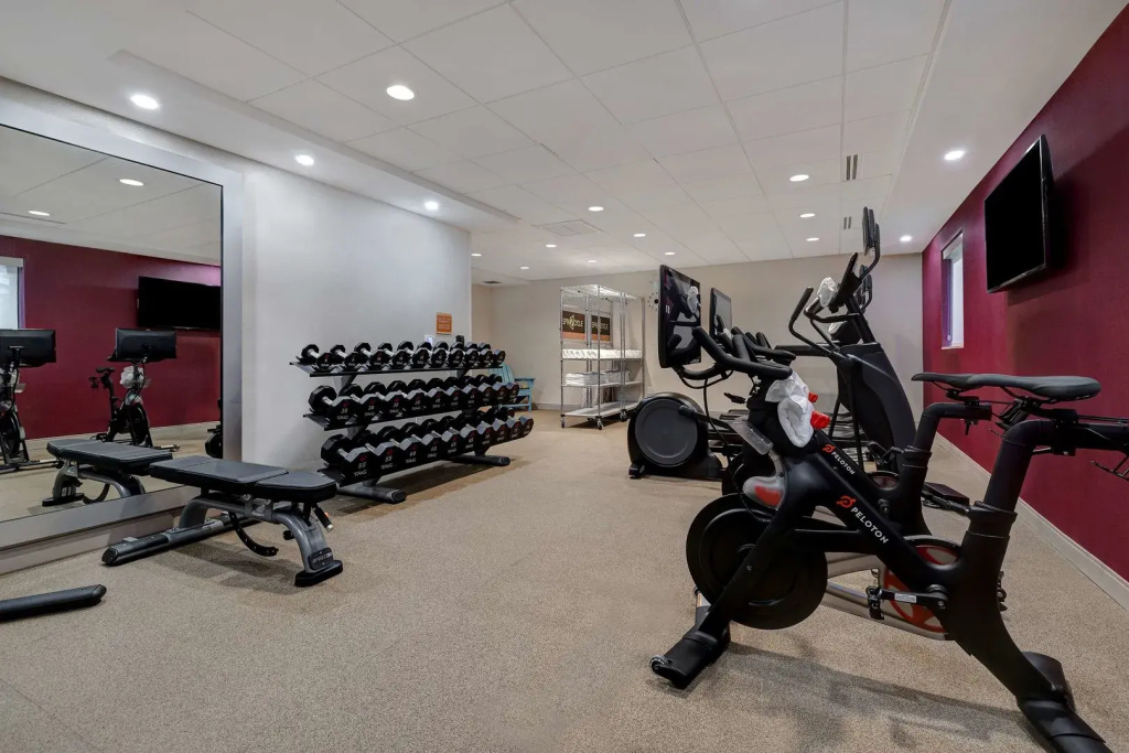 Home2 Suites By Hilton Redding