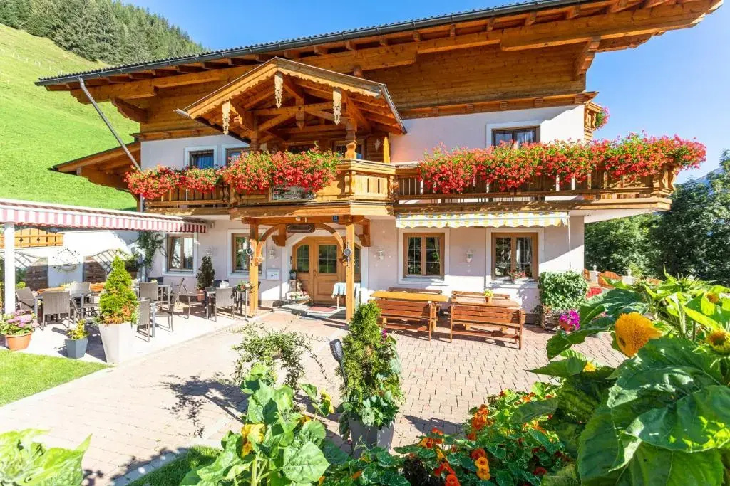 Alpenpension Lackenbauer