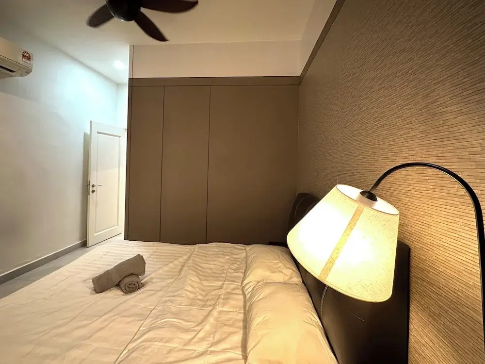 Melodies Moderne 2B2B Near KSL