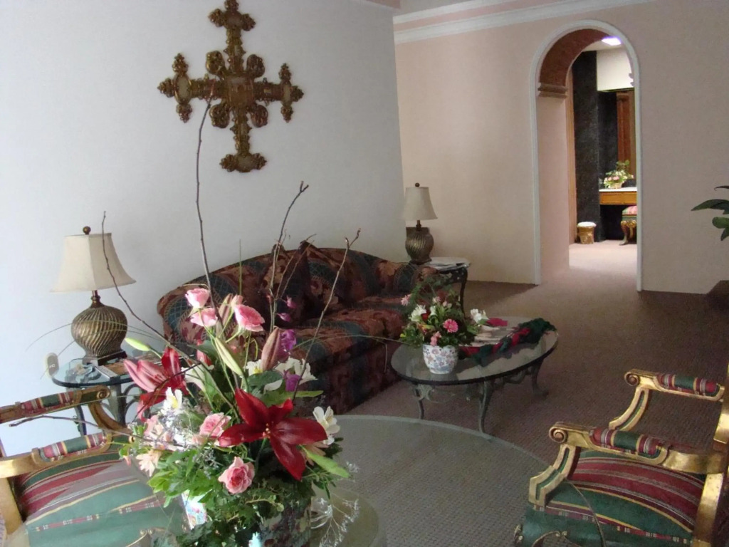 Mansion del Cupatitzio