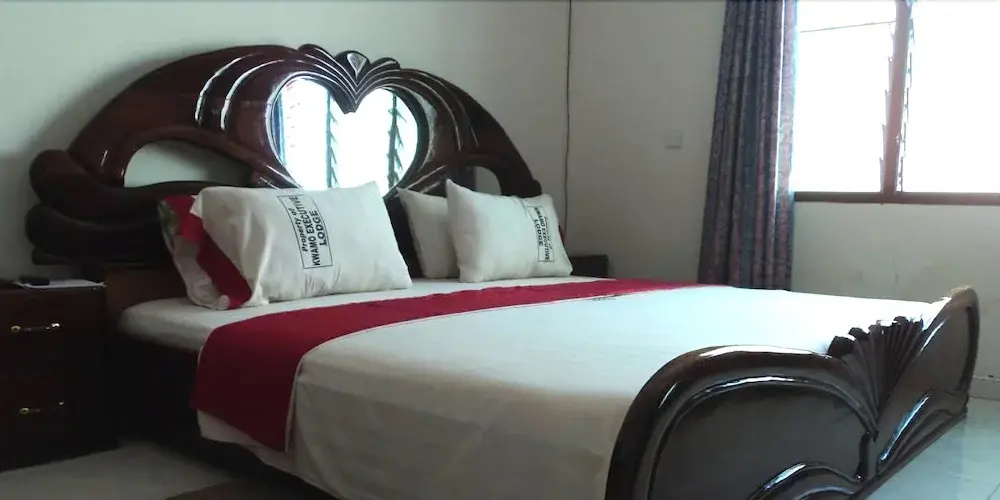Kwamo Executive Lodge
