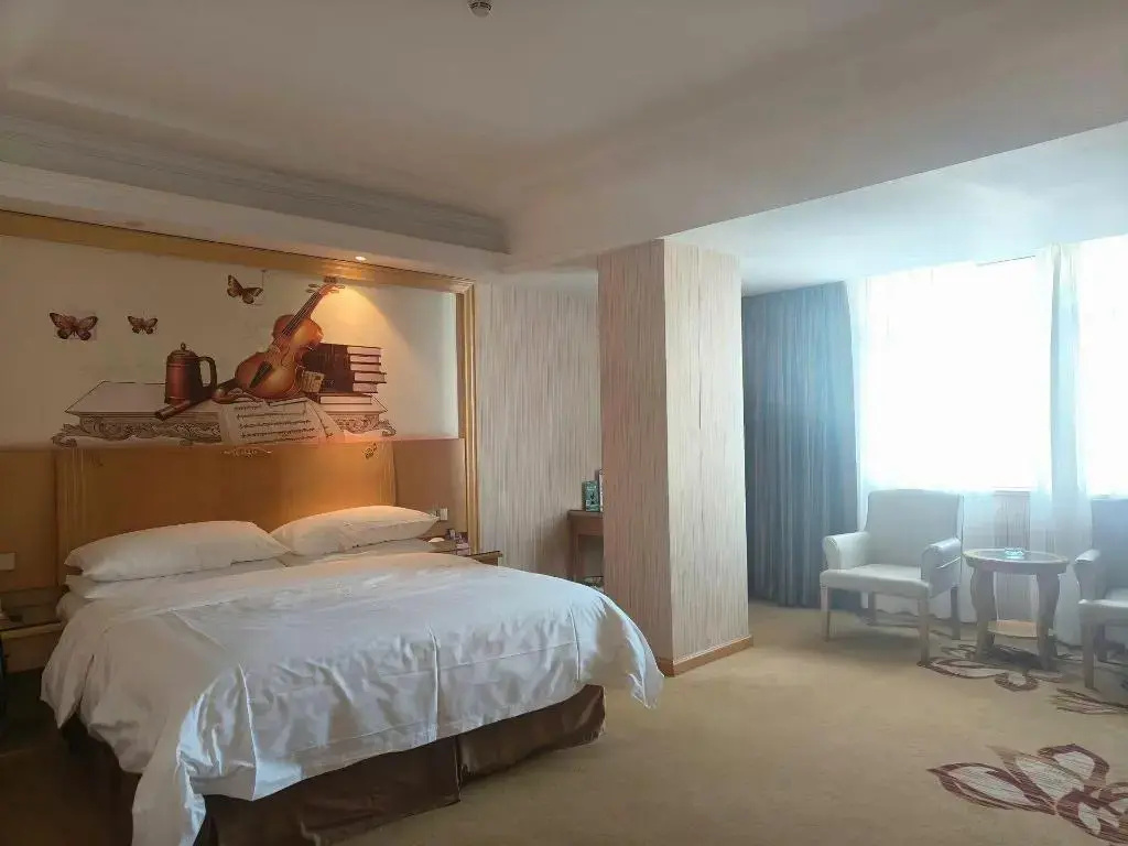 Vienna Hotel Huizhou Railway Station