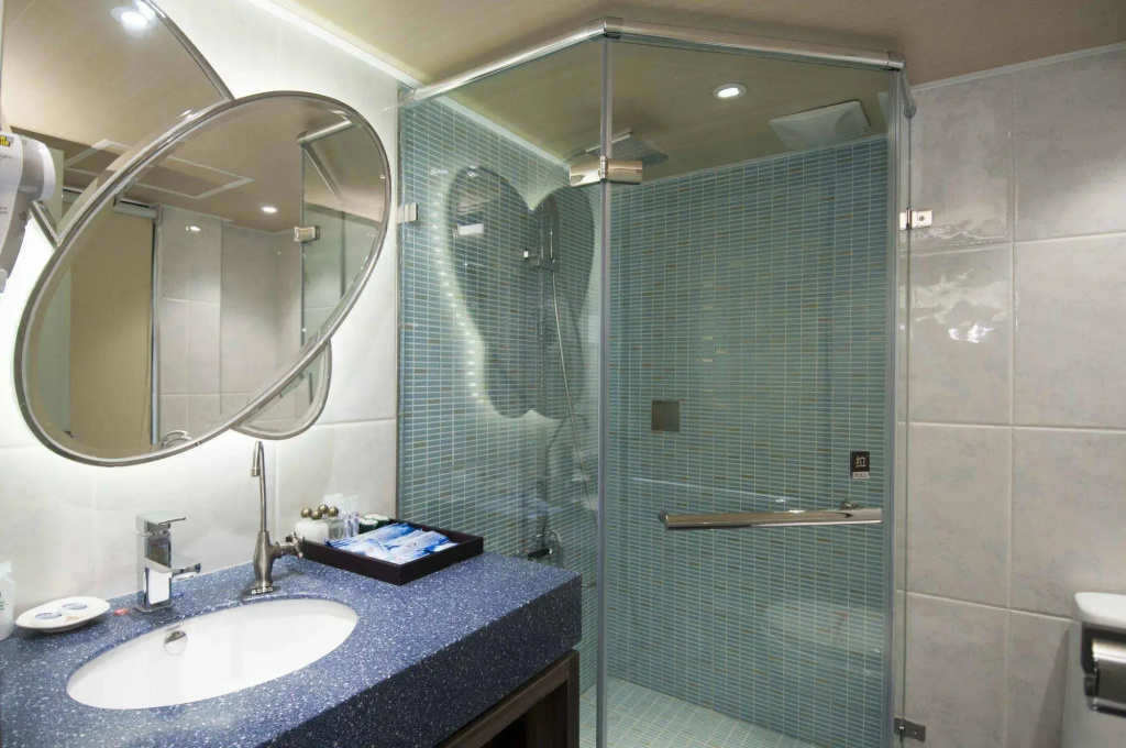 The Cloud Hotel