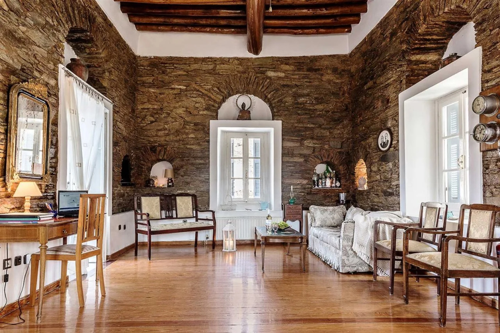 Astra, Pyrgos Sareli 1690 – a Heritage Mansion