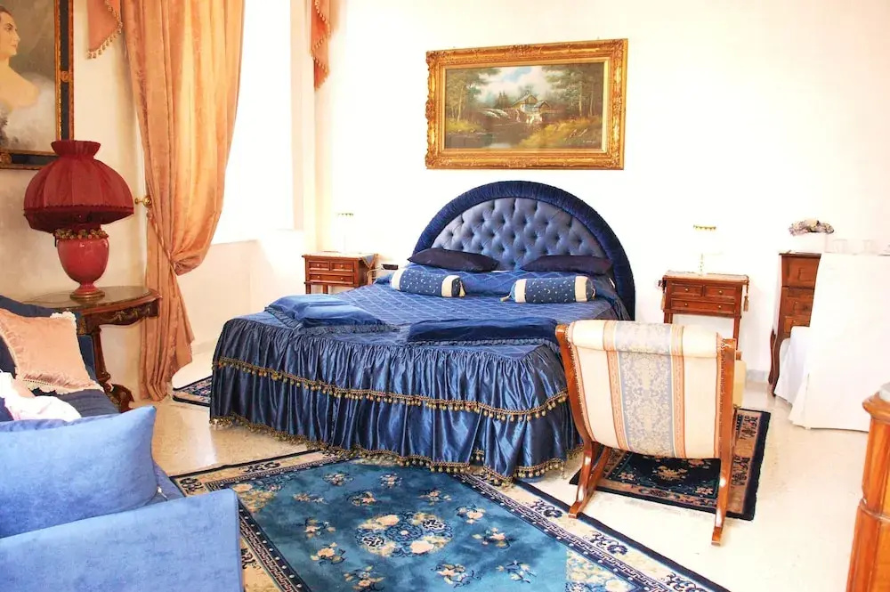 Ch Colosseum home