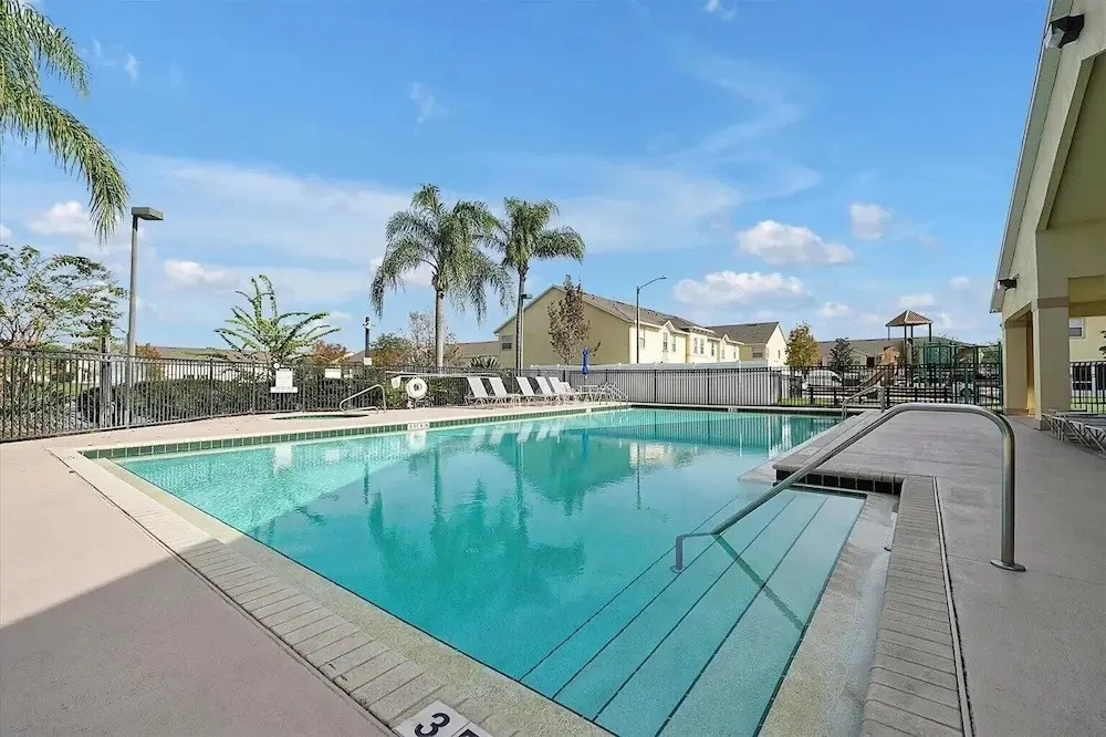 2728 Club Cortile Circle Unit A 3bed