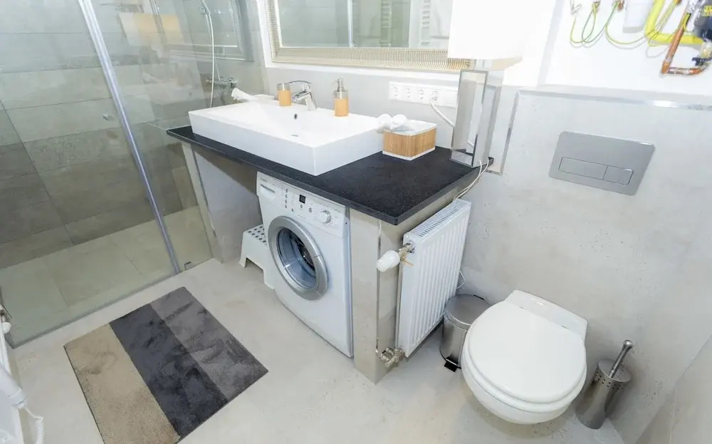 Laksa Apartments