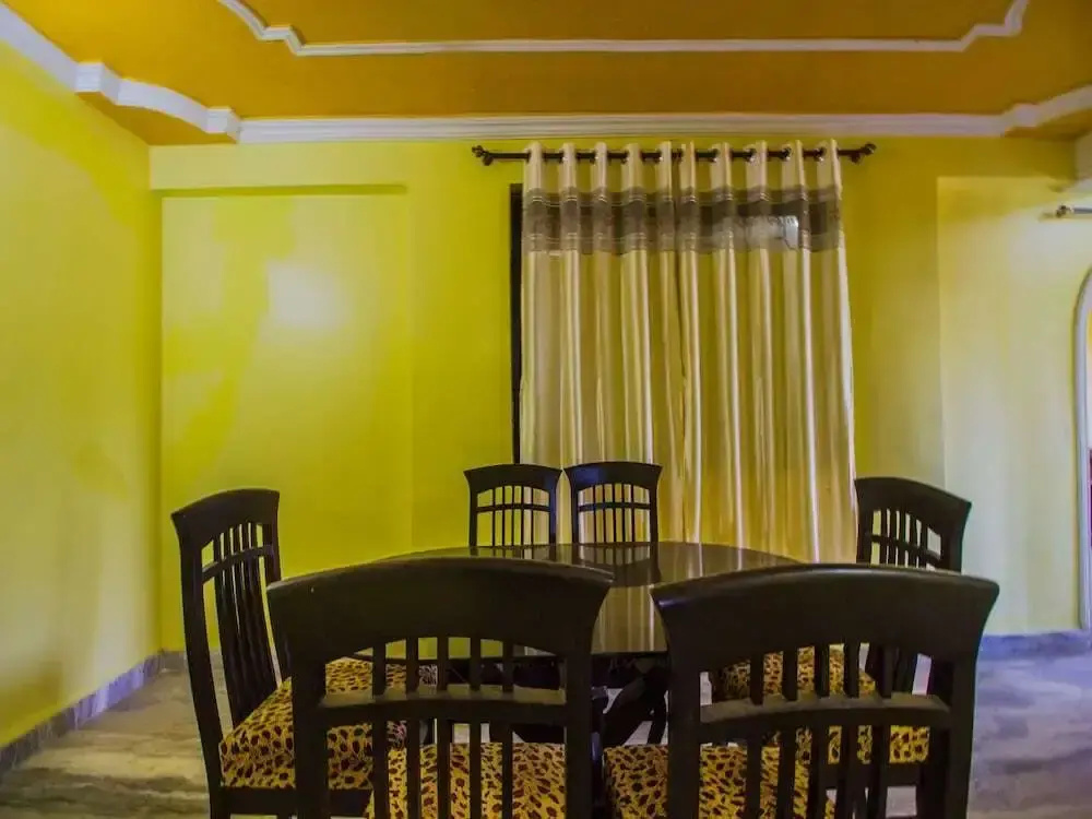 Loco Guest House by OYO Rooms