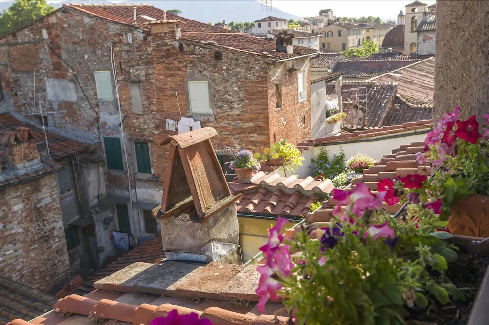 Ottavia by Vacation in Lucca