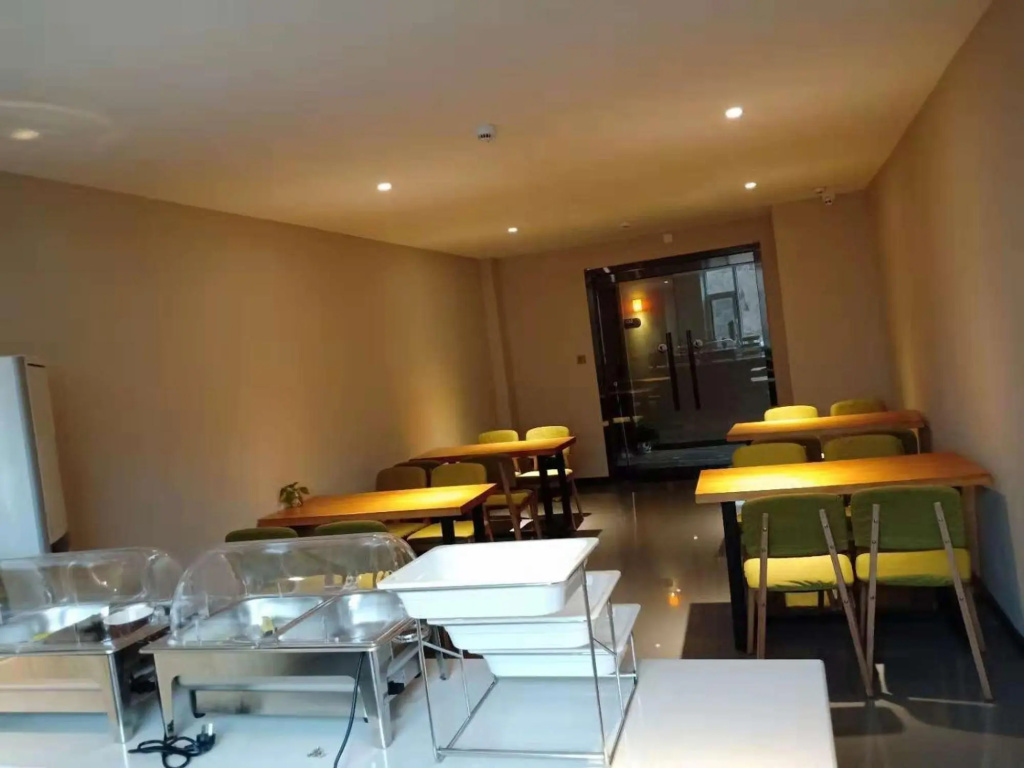 7 Days Premium Hotel (She County Longshan Avenue Beiguan Primary School)