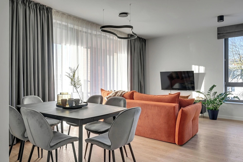 Scala City Center Apartments with Parking by Lion Apartments
