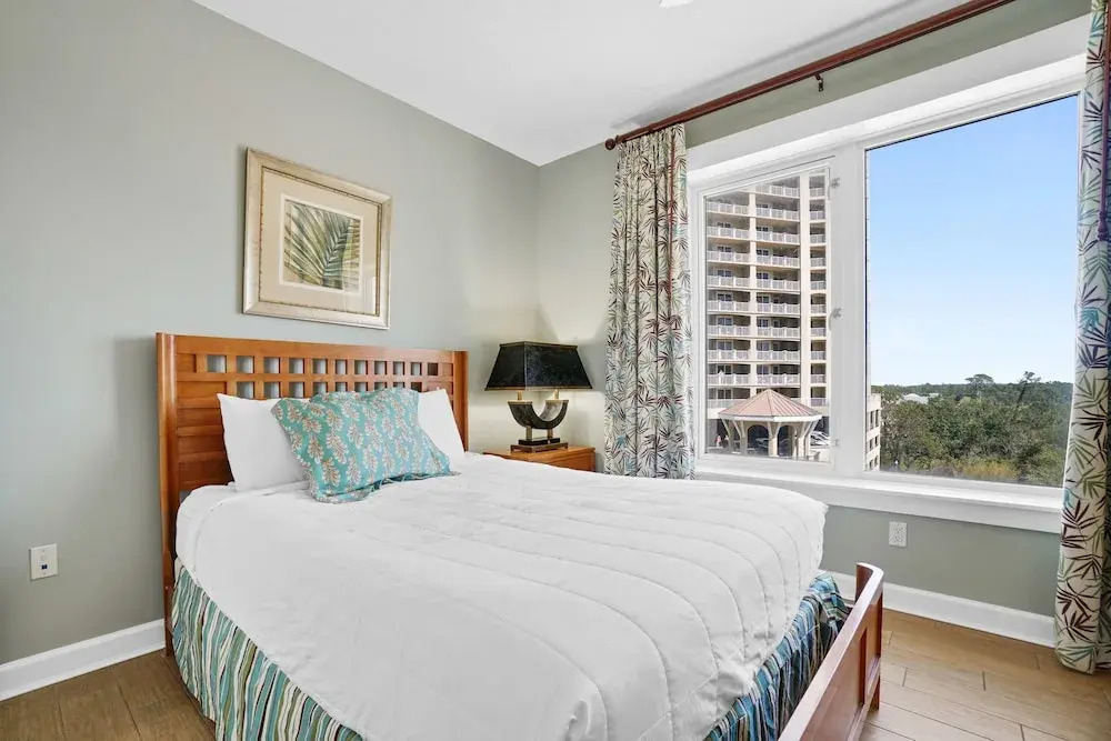 Grand Panama Tower 2 Pet Friendly Rentals by Panhandle Getaways
