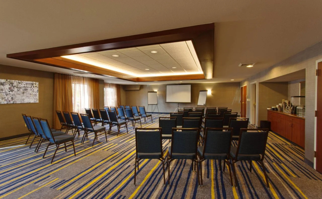 Courtyard by Marriott San Diego Central