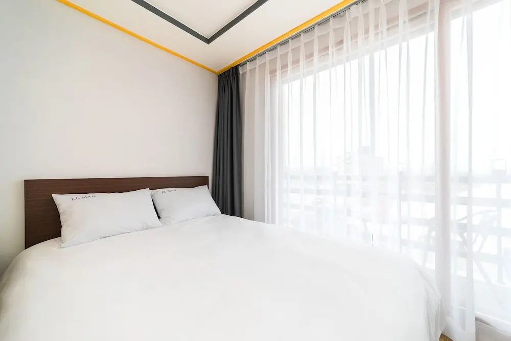 Elmar Condotel