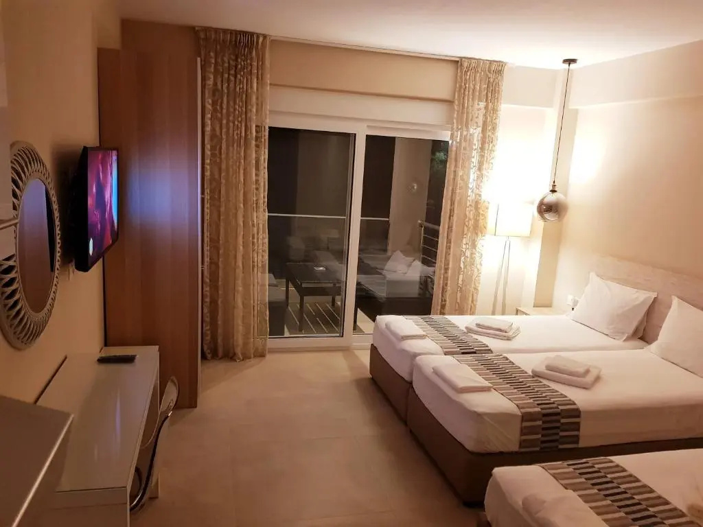 Sithonia Suites Luxury Apartments 3 Beds