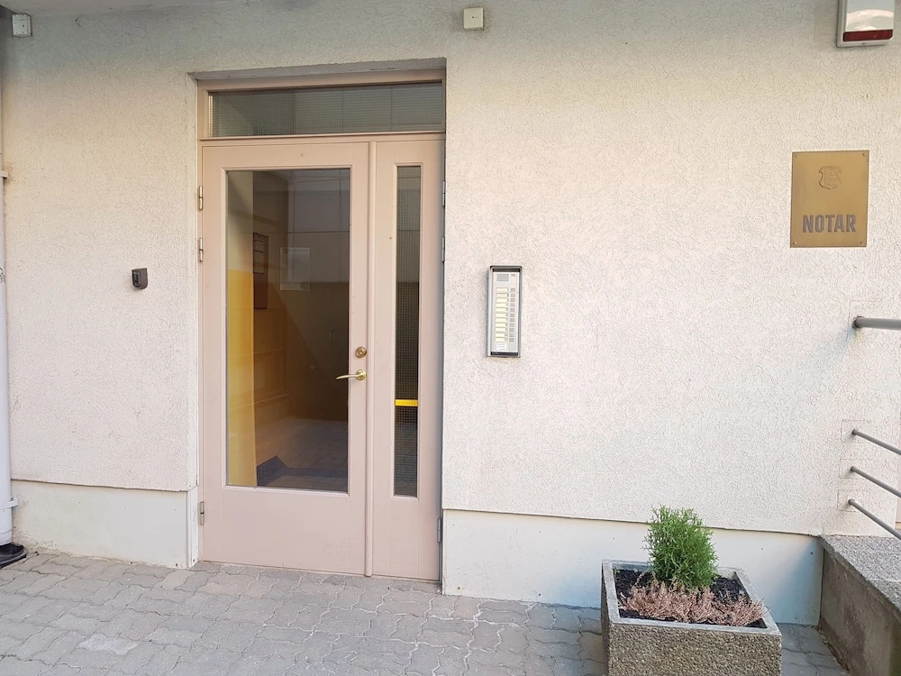 Toome Apartment
