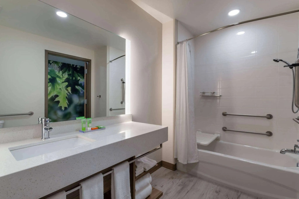 Wyndham Garden Orlando Airport - Free Airport Shuttle