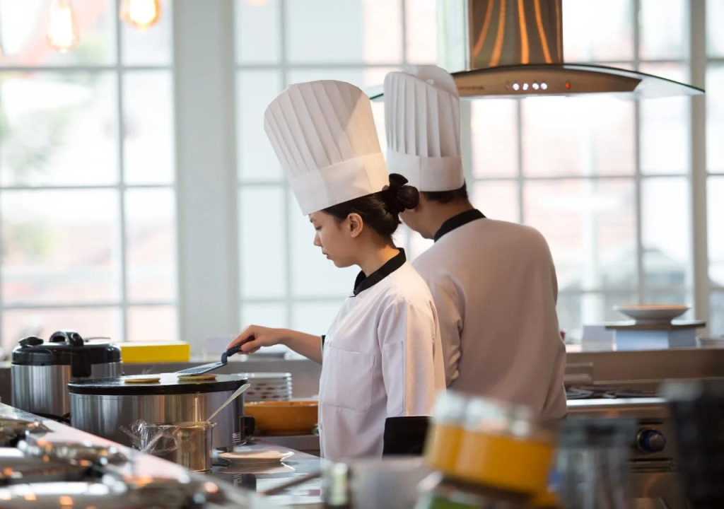 Kampi Hotel Tunjungan - Surabaya