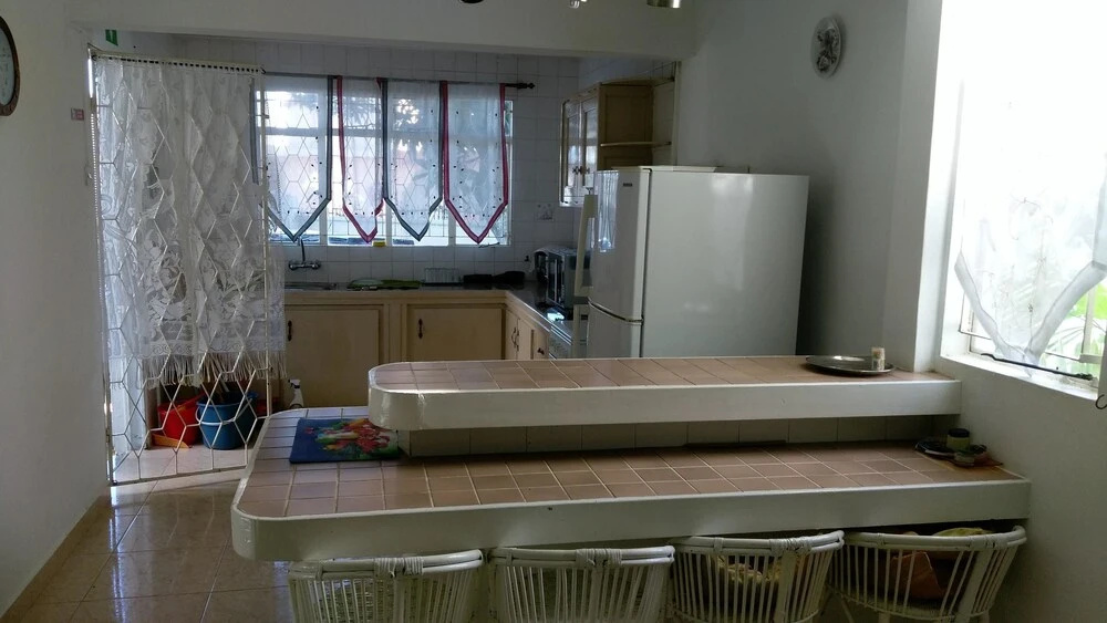 House With 3 Bedrooms in Trou-aux-biches, With Pool Access, Enclosed G