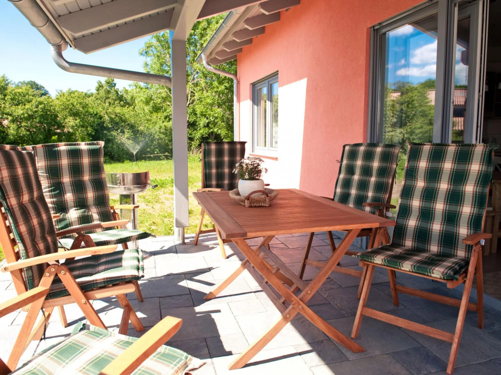 Cozy Holiday Home in Zierow near Baltic Sea Beach