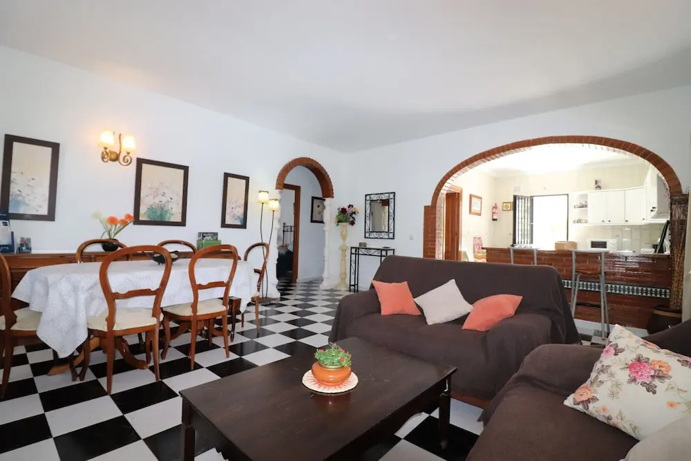1114 Villa Corbera