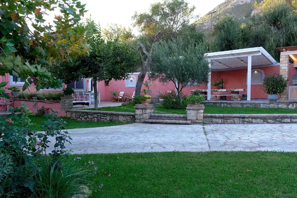 Paliabelo Village House
