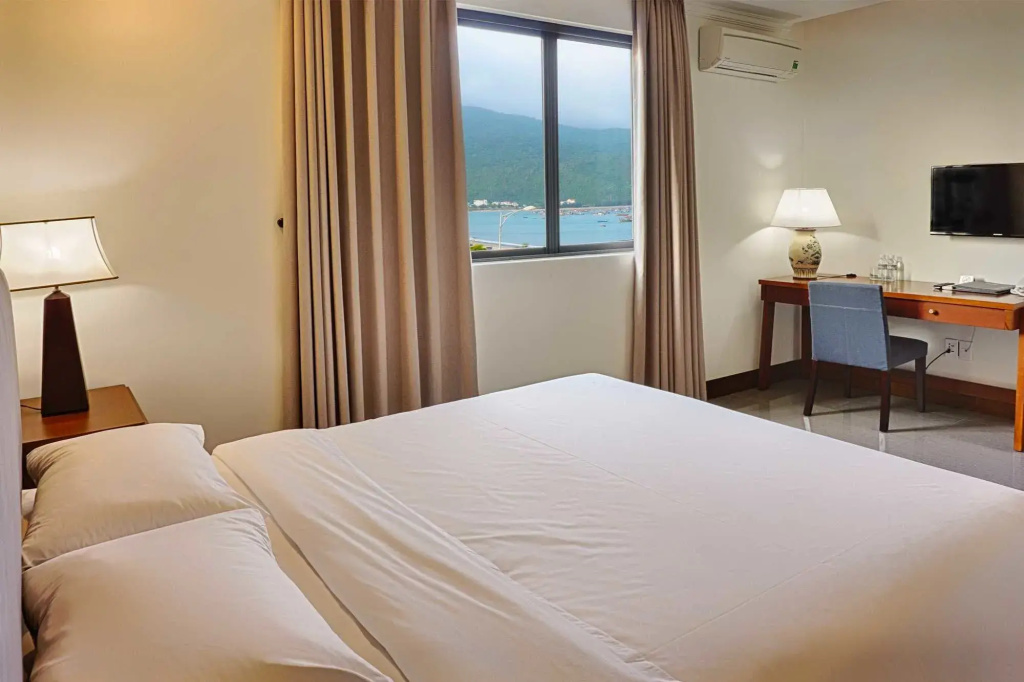Dan Oasis Beach Hotel and Apartment