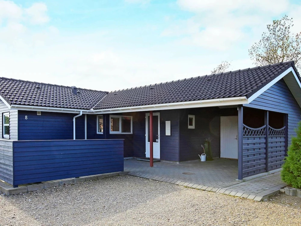 Splendid Holiday Home in Hemmet Near Sea