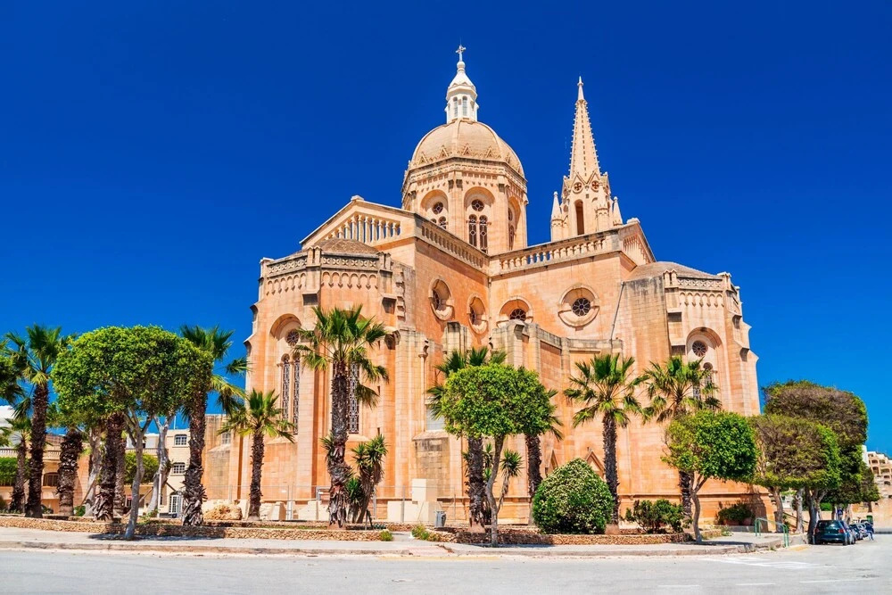Wellness Hygge Modern Gozitan Apartment - Happy Rentals