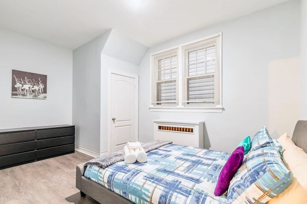 Bright and Modern 2BR Apartment With Netflix