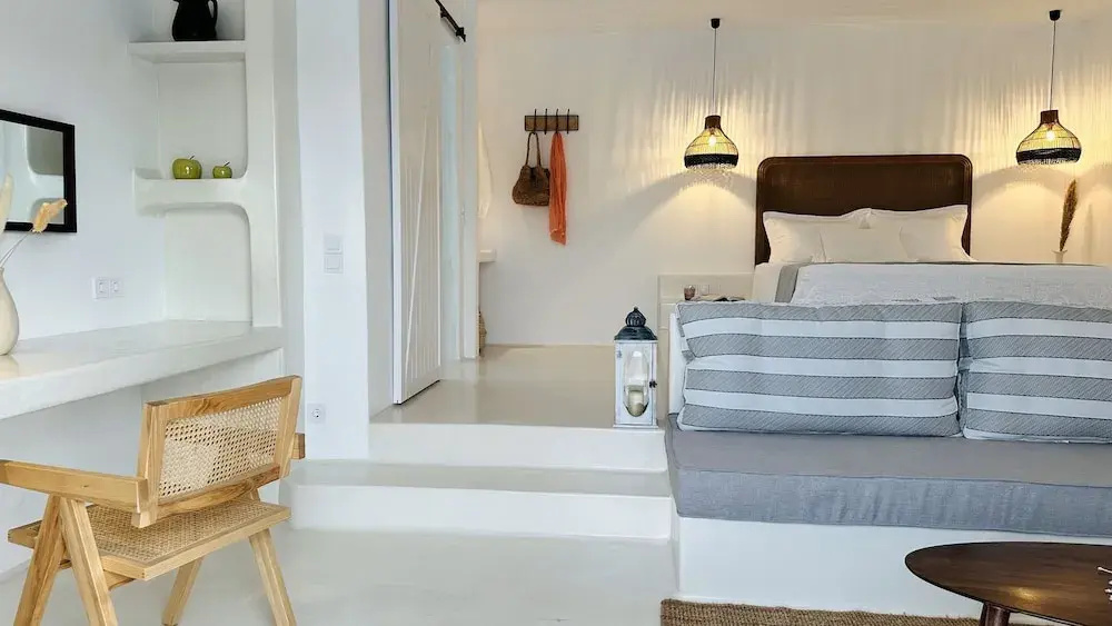 Myconian Theros Luxury Suites