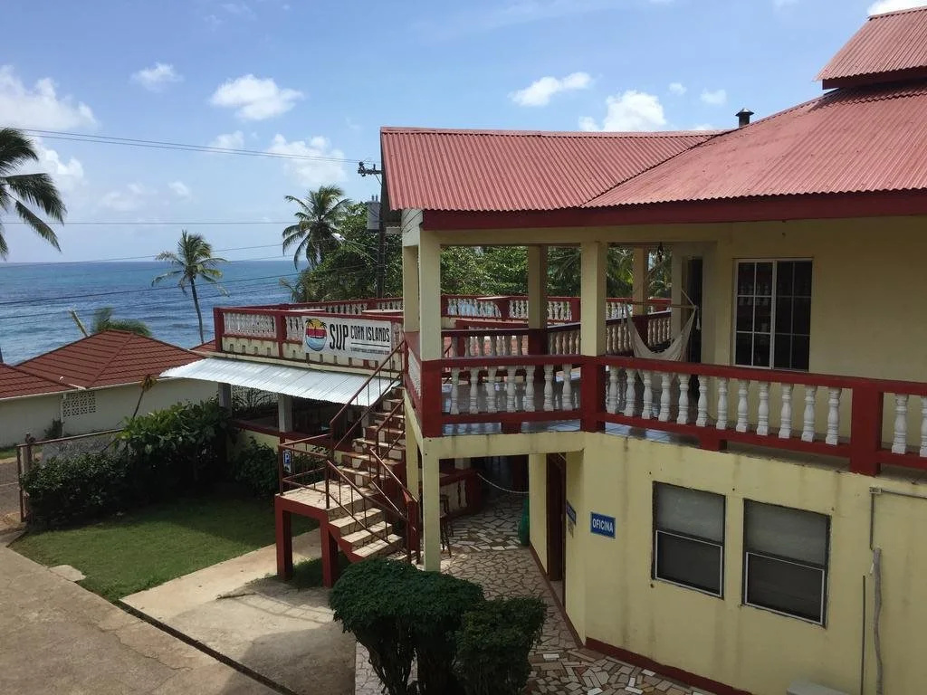 Sunrise Paradise/Carlito´s Place