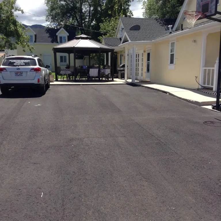 Lizzie's Heritage Inn