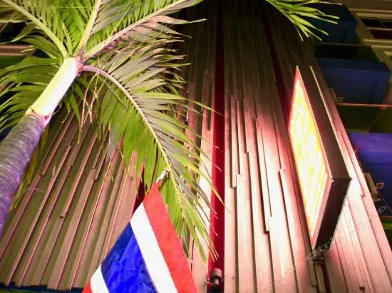 Small Shells Hotel Phuket