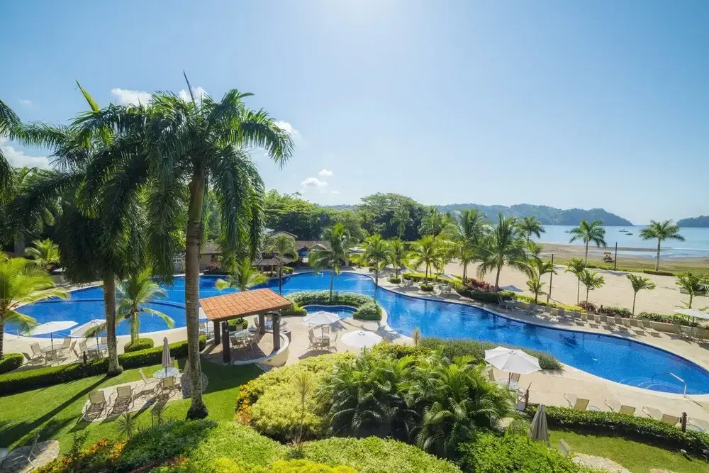 Casa Oasis 5 bdrs private pool in Los Suenos
