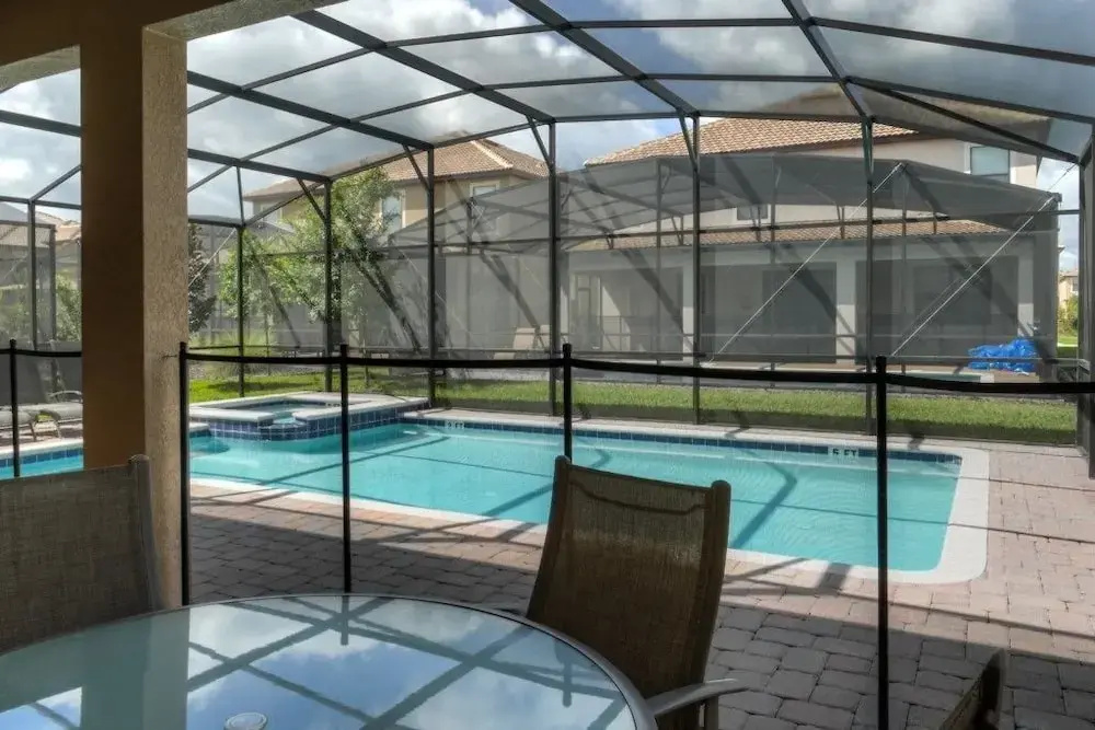 Amazing 8 bedroom home with game room