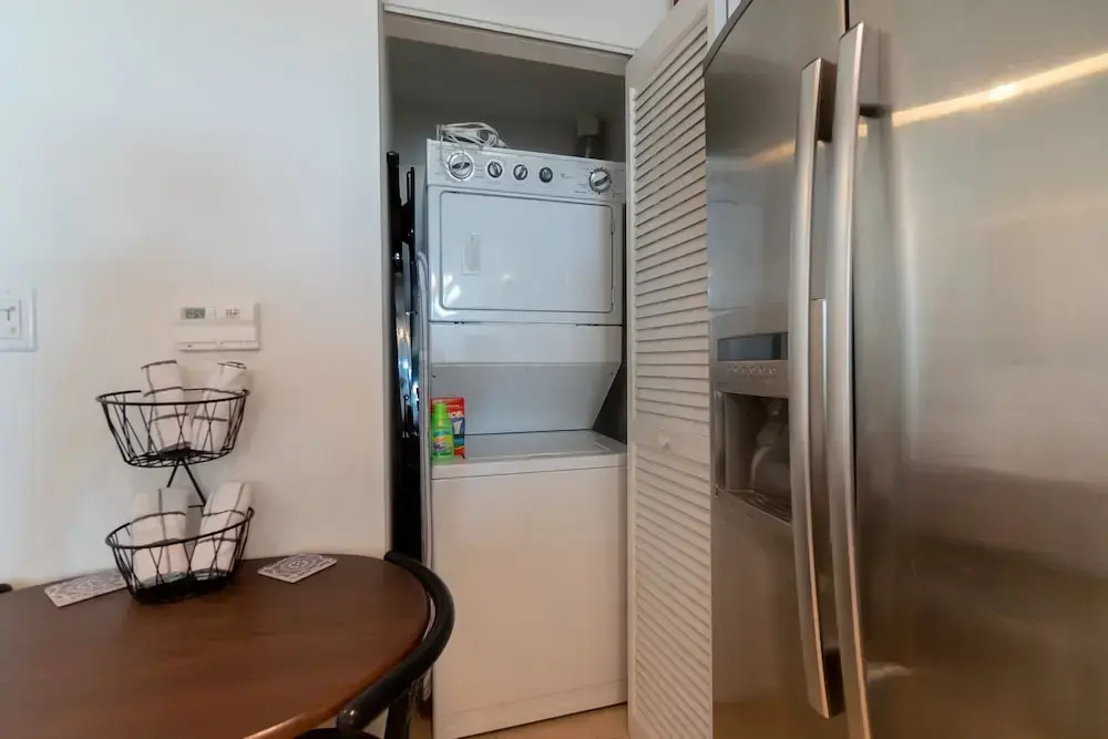 314S Nautical Beach Suite - 2 Beds, Pools, Jacuzzi, Beach, Shops Dog Friendly