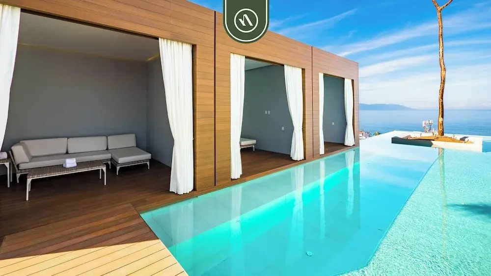 Amazing 1 BR Condo With Rooftop Pool - Gym - King