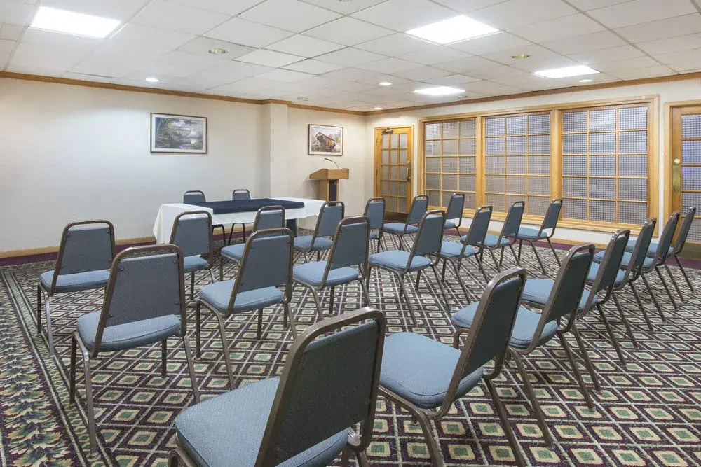 Red Roof Inn Ashtabula - Austinburg