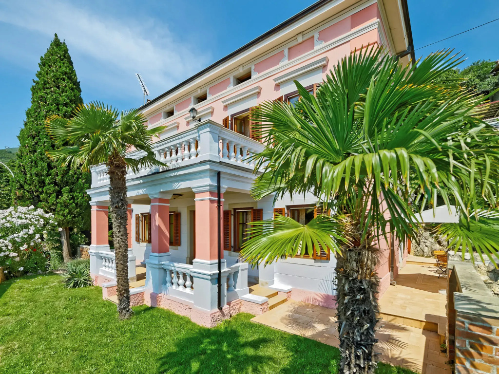 Villa Maria
