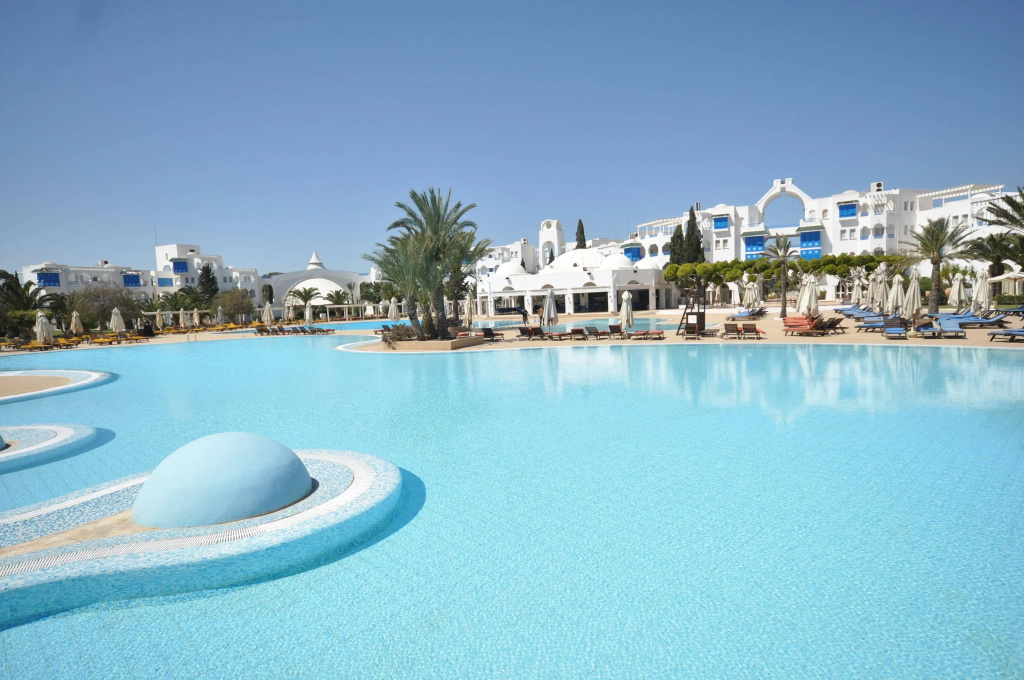 The Mirage Resort & SPA